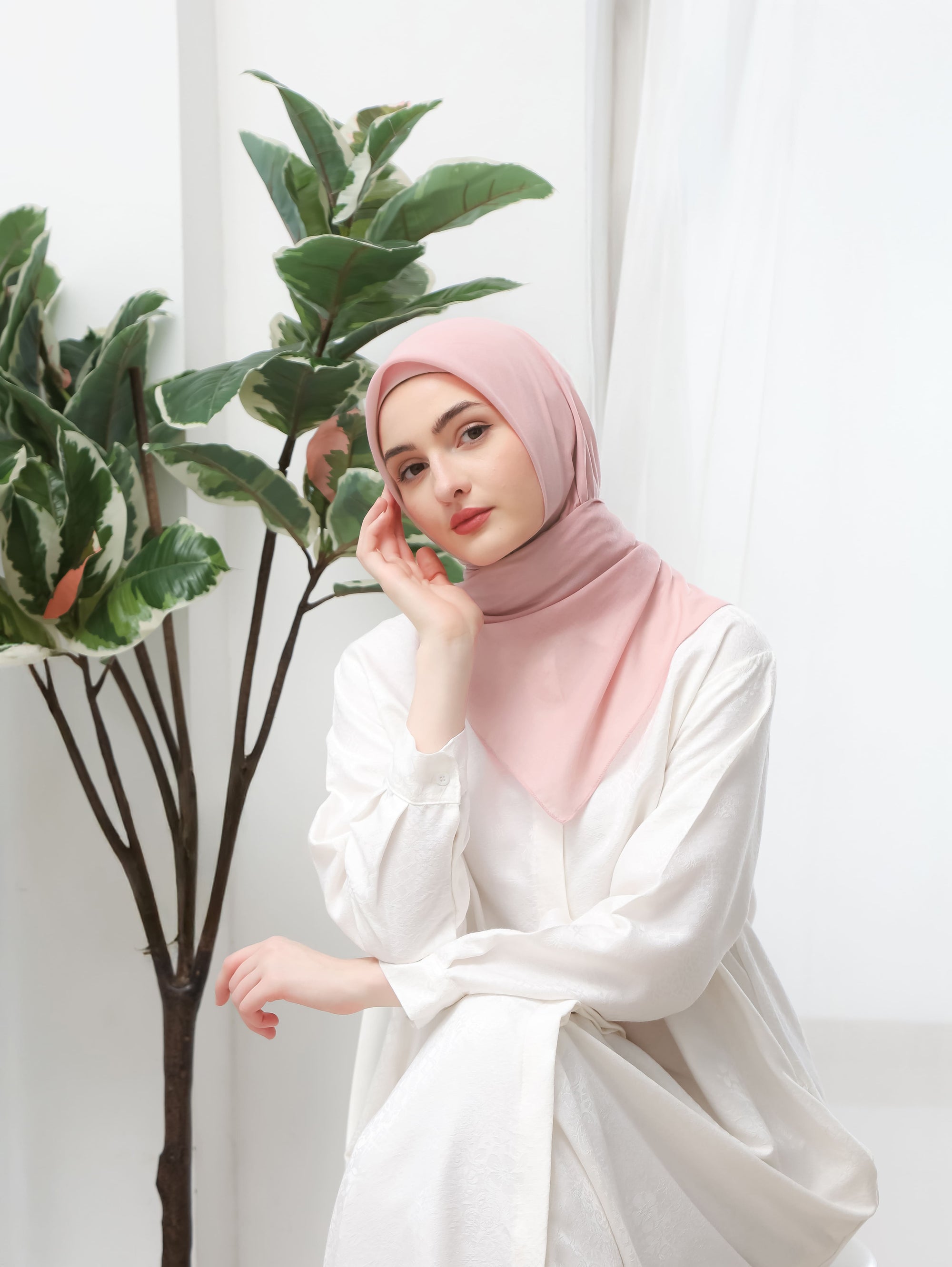 Atlas Hijab Universal Hayya Kerudung Segi Empat