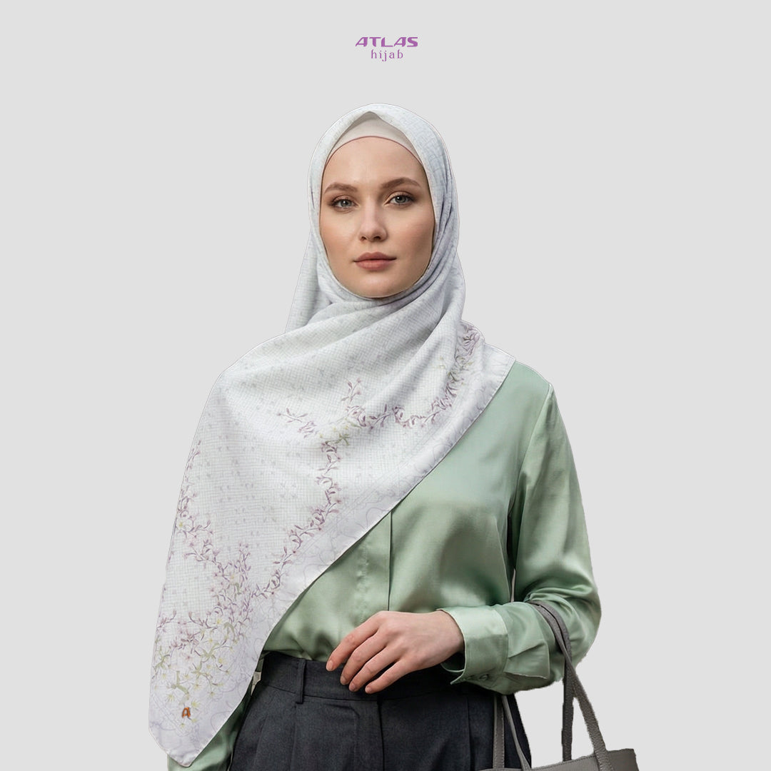 Atlas Hijab Noor Vitae Series Motif Mireya Kerudung Segi Empat