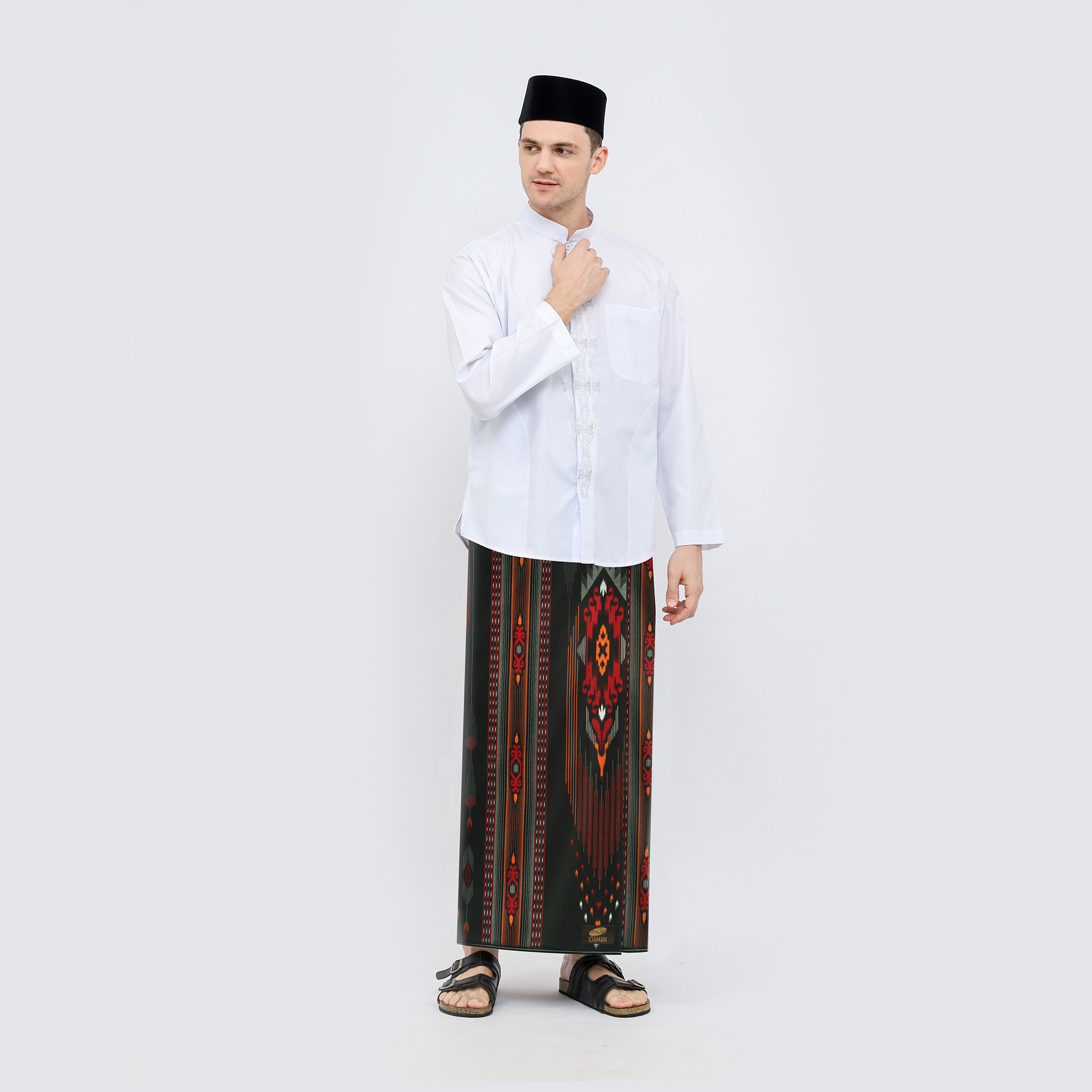 Sarung ATLAS Idaman 555 Kembang Motif BHS GSA 01 Hitam Merah 01
