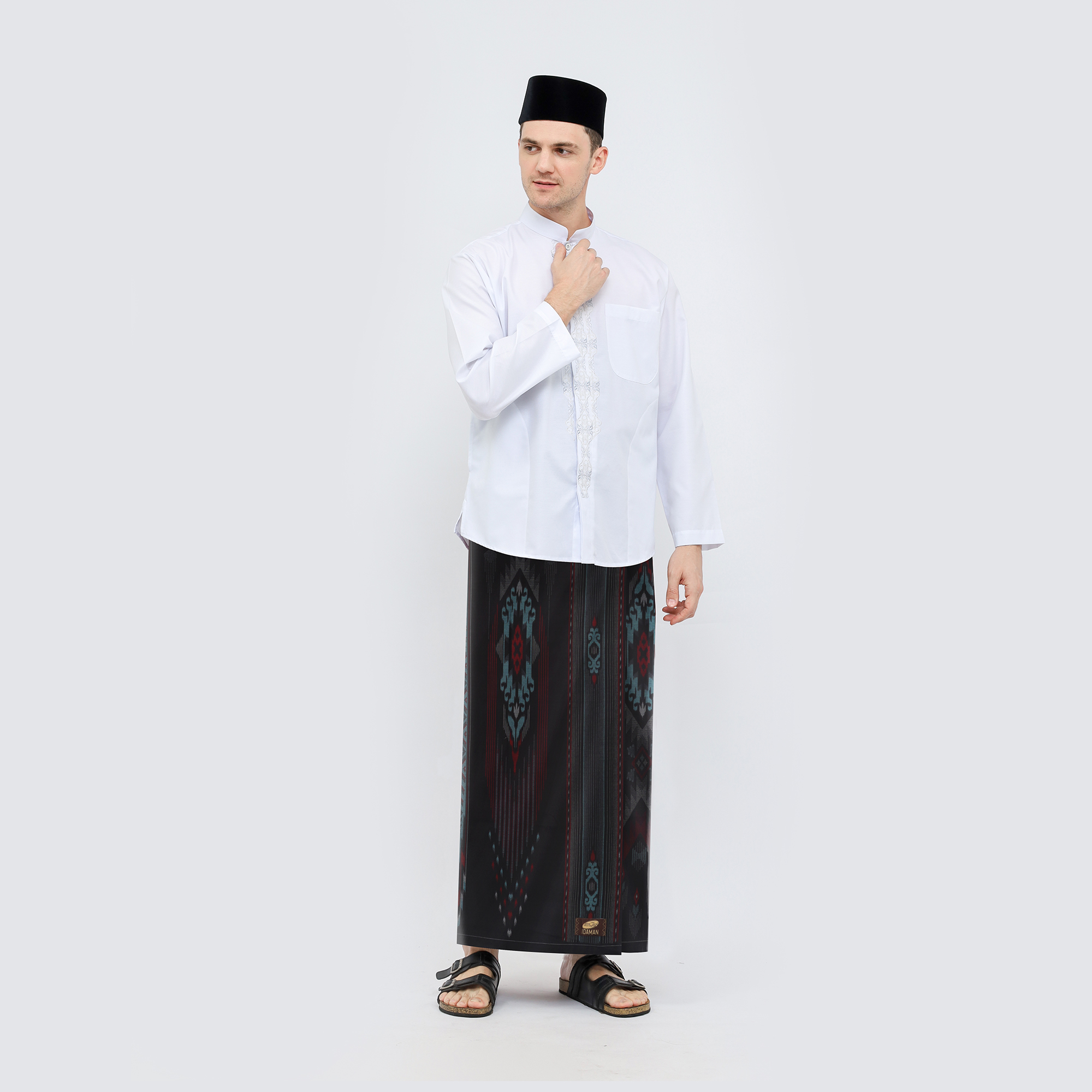 Sarung ATLAS Idaman 555 Kembang Motif BHS GSA 01 Hitam Merah 04