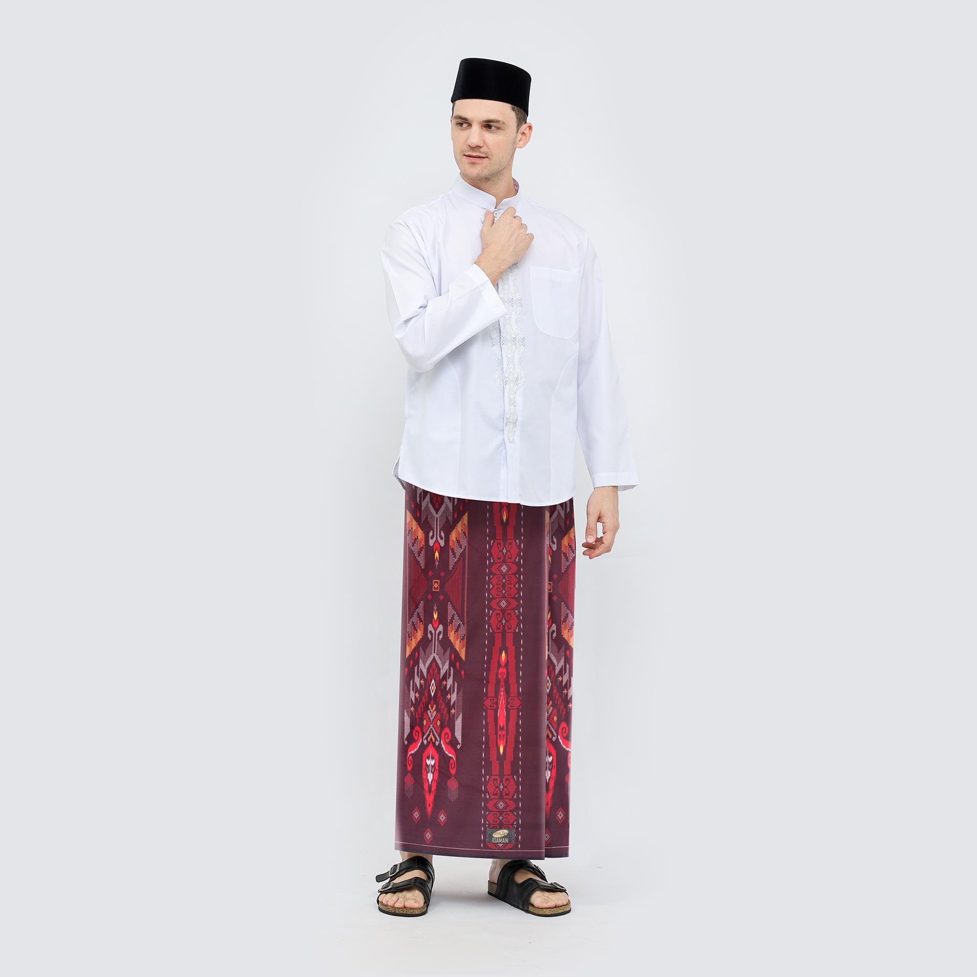 Sarung ATLAS Idaman 555 Kembang Motif BHS SGL Merah Hati 02