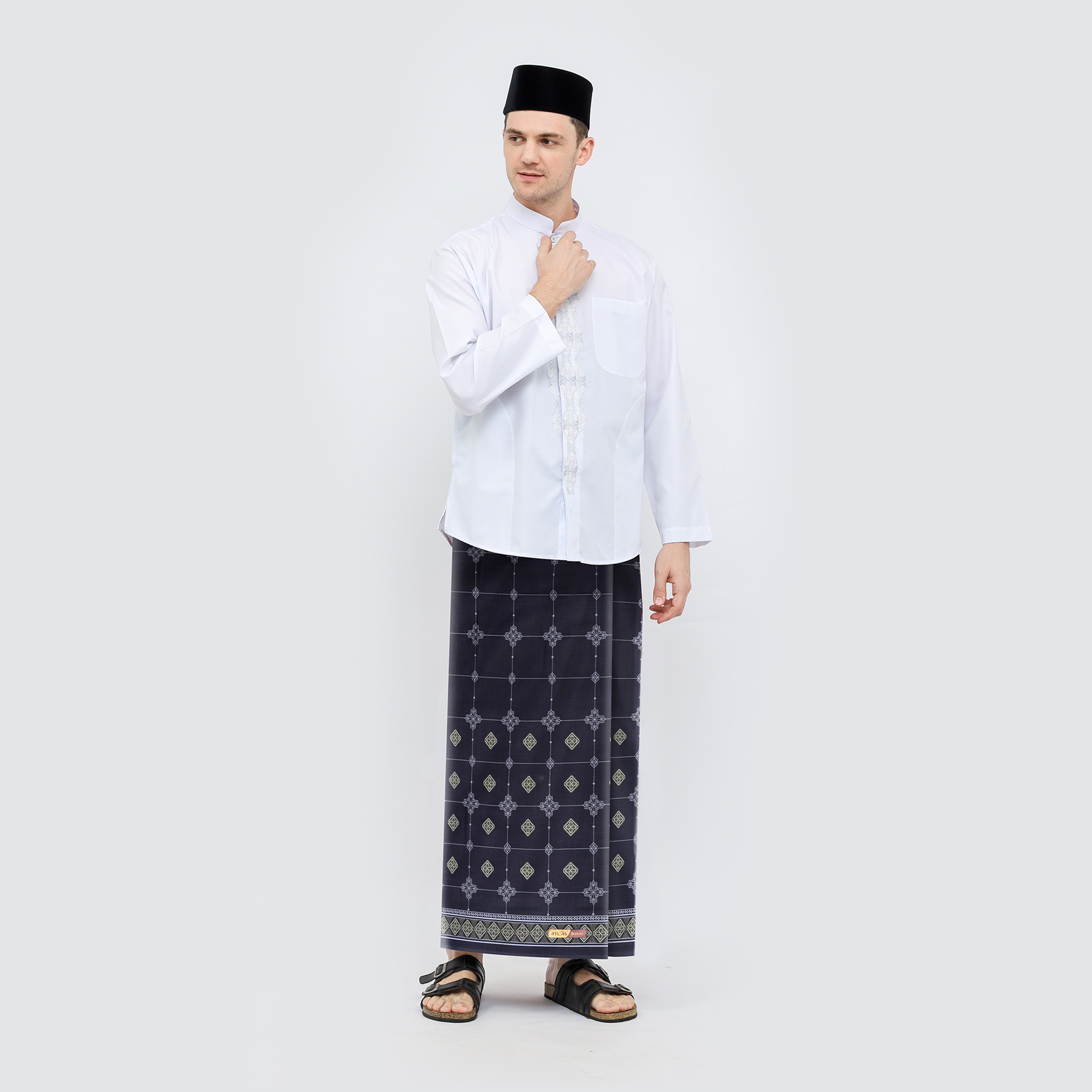 Sarung ATLAS Bustan Series Tidore Black