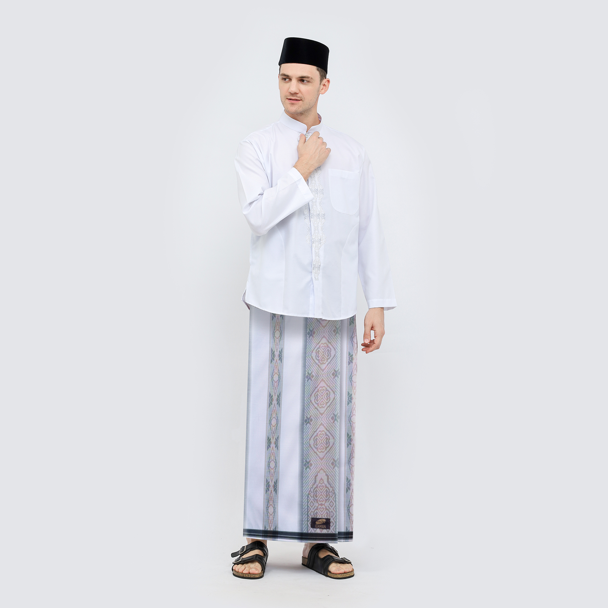 Sarung ATLAS Idaman 590 Jacquard Classic Motif A5-JPA White Series
