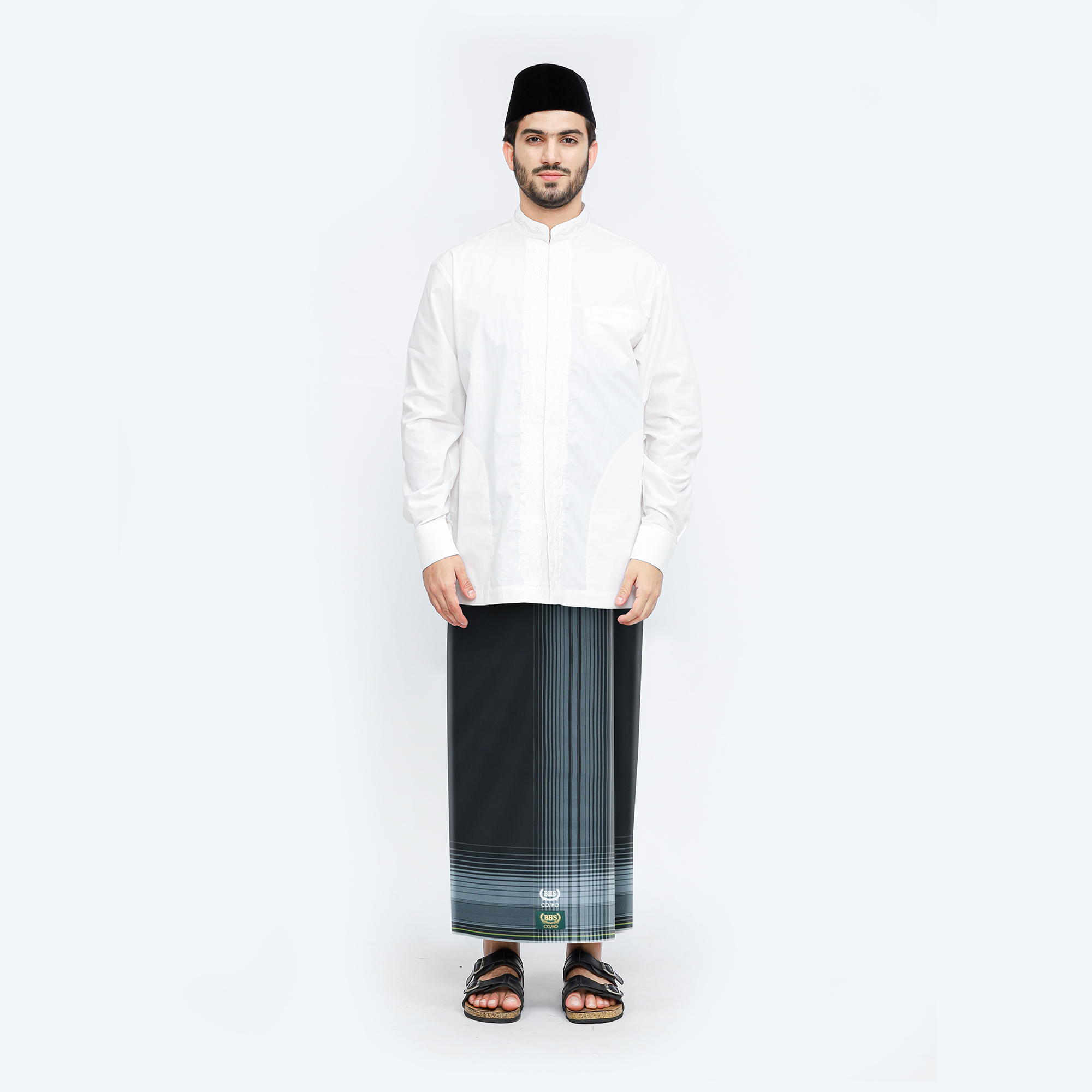 Sarung BHS Cosmo Gold Motif K26 PPC Hitam Abu 01