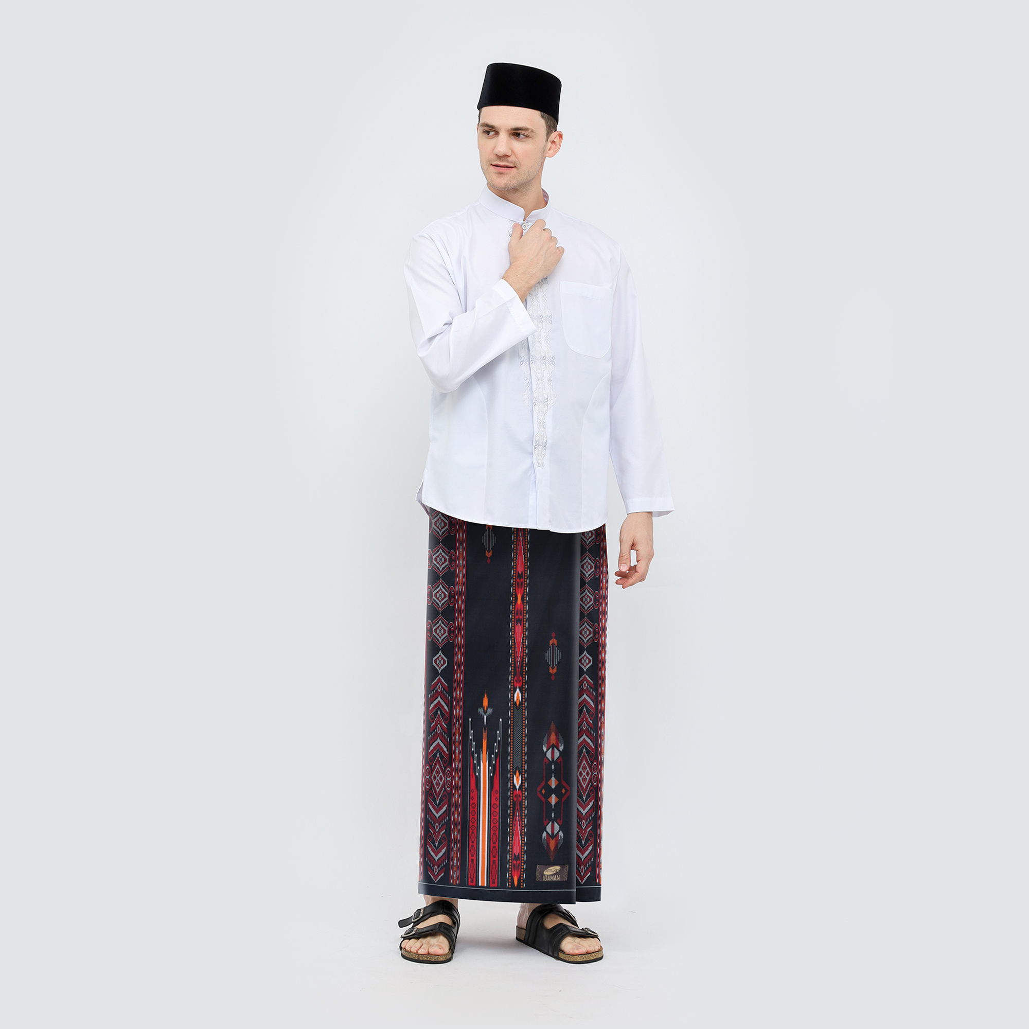 Sarung ATLAS Idaman 555 Kembang Motif BHS A5 GSL Hitam Merah