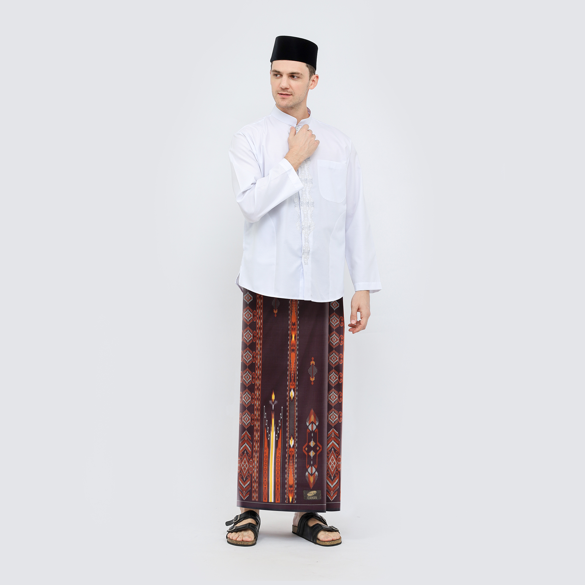 Sarung ATLAS Idaman 555 Kembang Motif BHS A5 GSL Coklat Tua