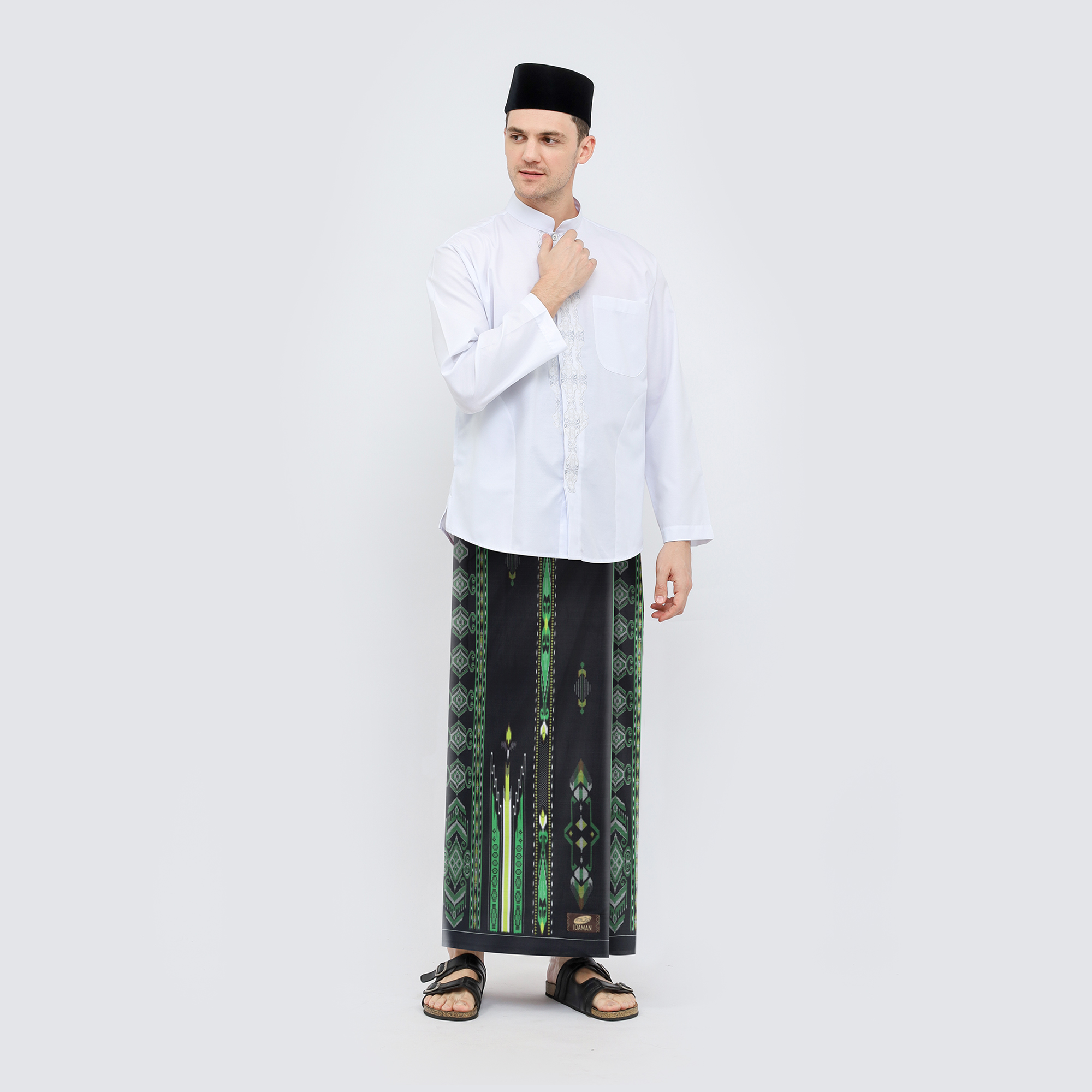 Sarung ATLAS Idaman 555 Kembang Motif BHS A5 GSL Hitam Hijau