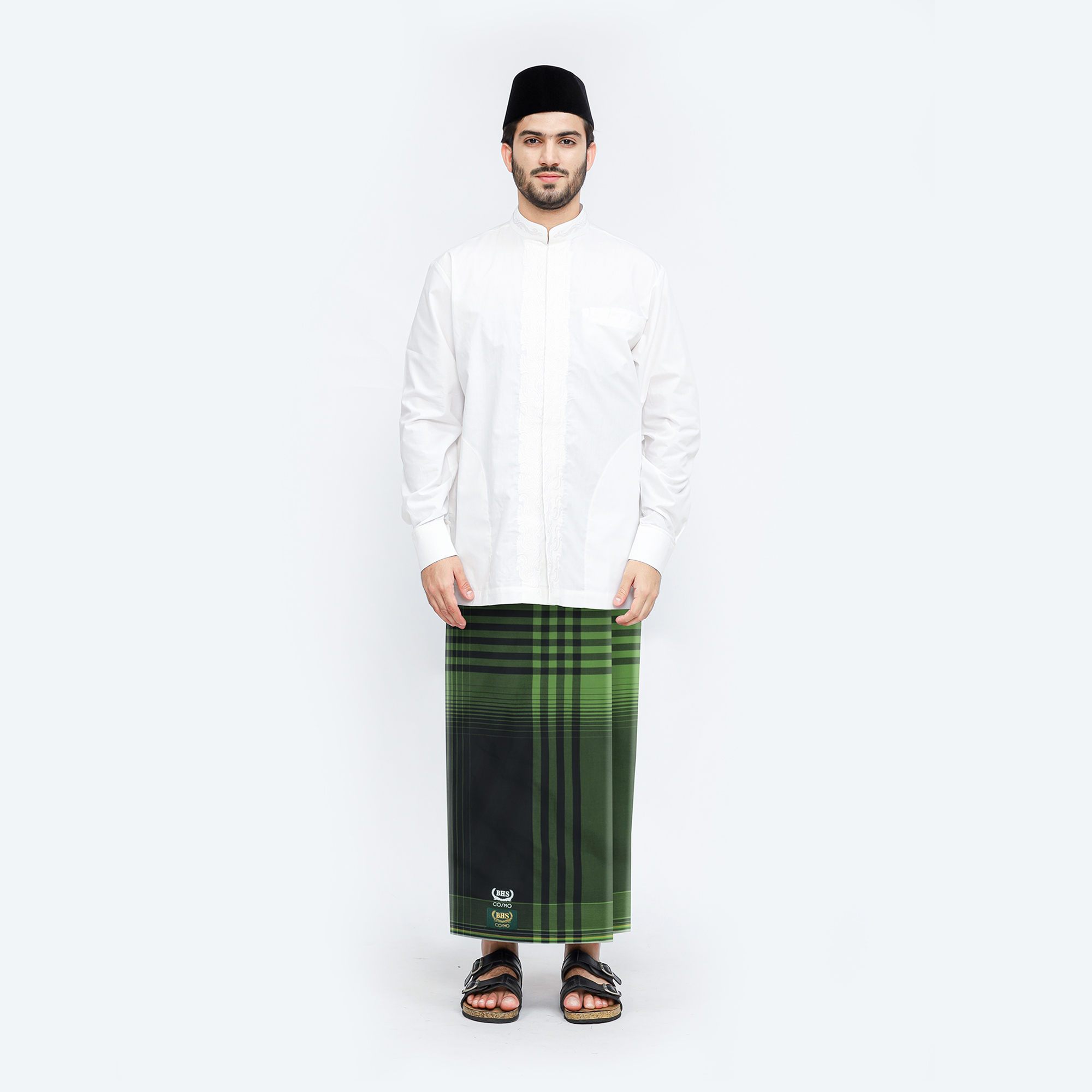 Sarung BHS Cosmo Gold Motif K26 PPC Hitam Hijau 01