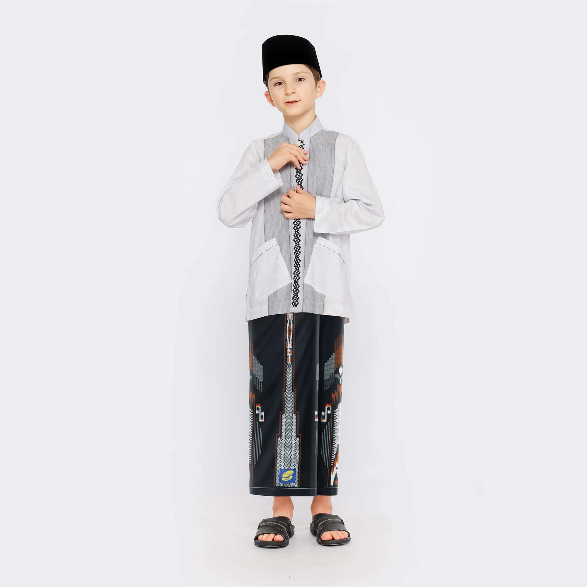 Sarung ATLAS Junior Kembang SGF Hitam Orange
