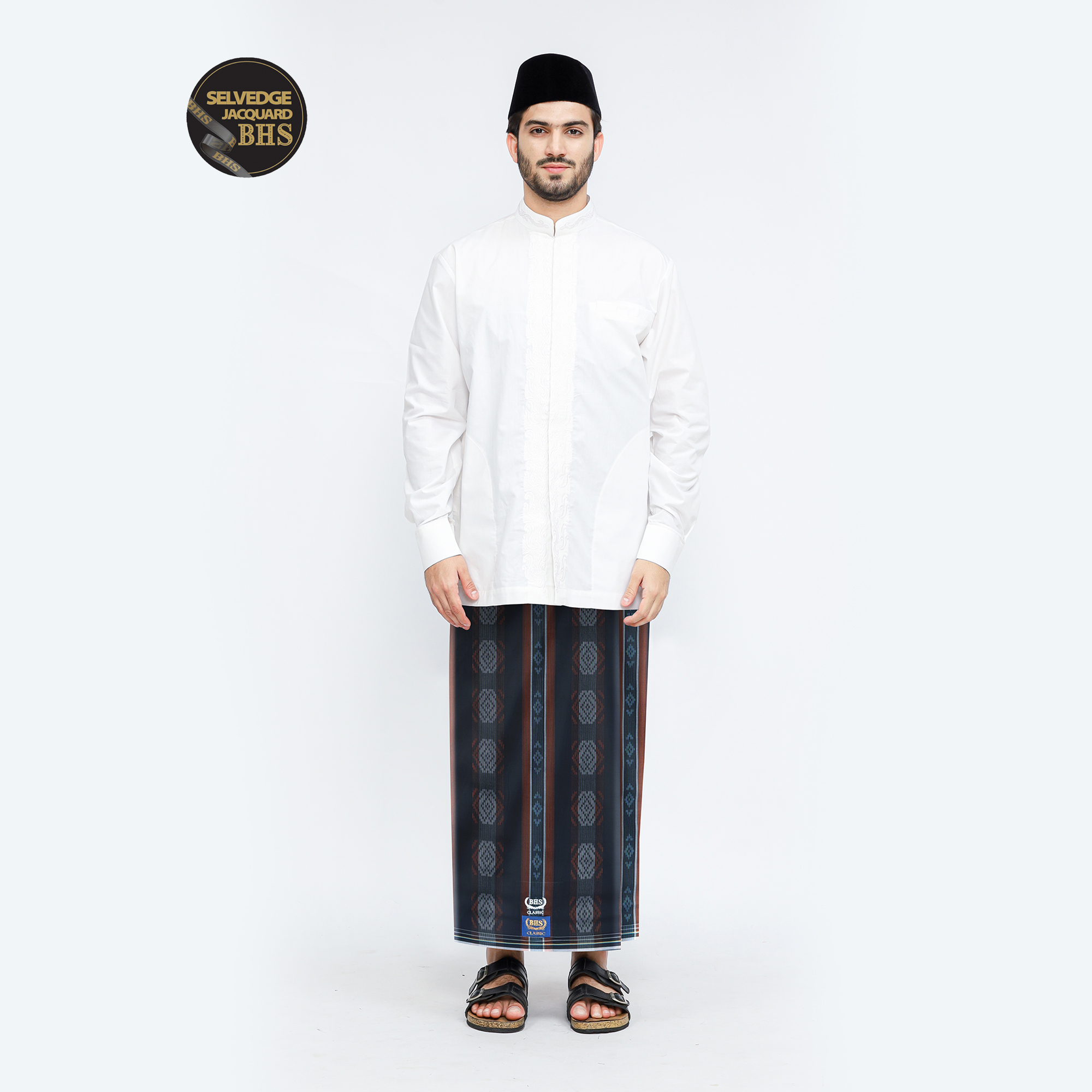 Sarung BHS Classic Gold Motif C44 DKA SJ Hitam Coklat